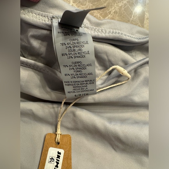 SKIMS SIGNATURE SWIM
MID WAIST BOTTOM - Picture 5 of 6